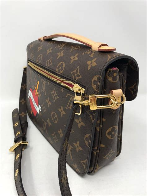 louis vuitton pochette metis patches|louis vuitton pochette metis celebrities.